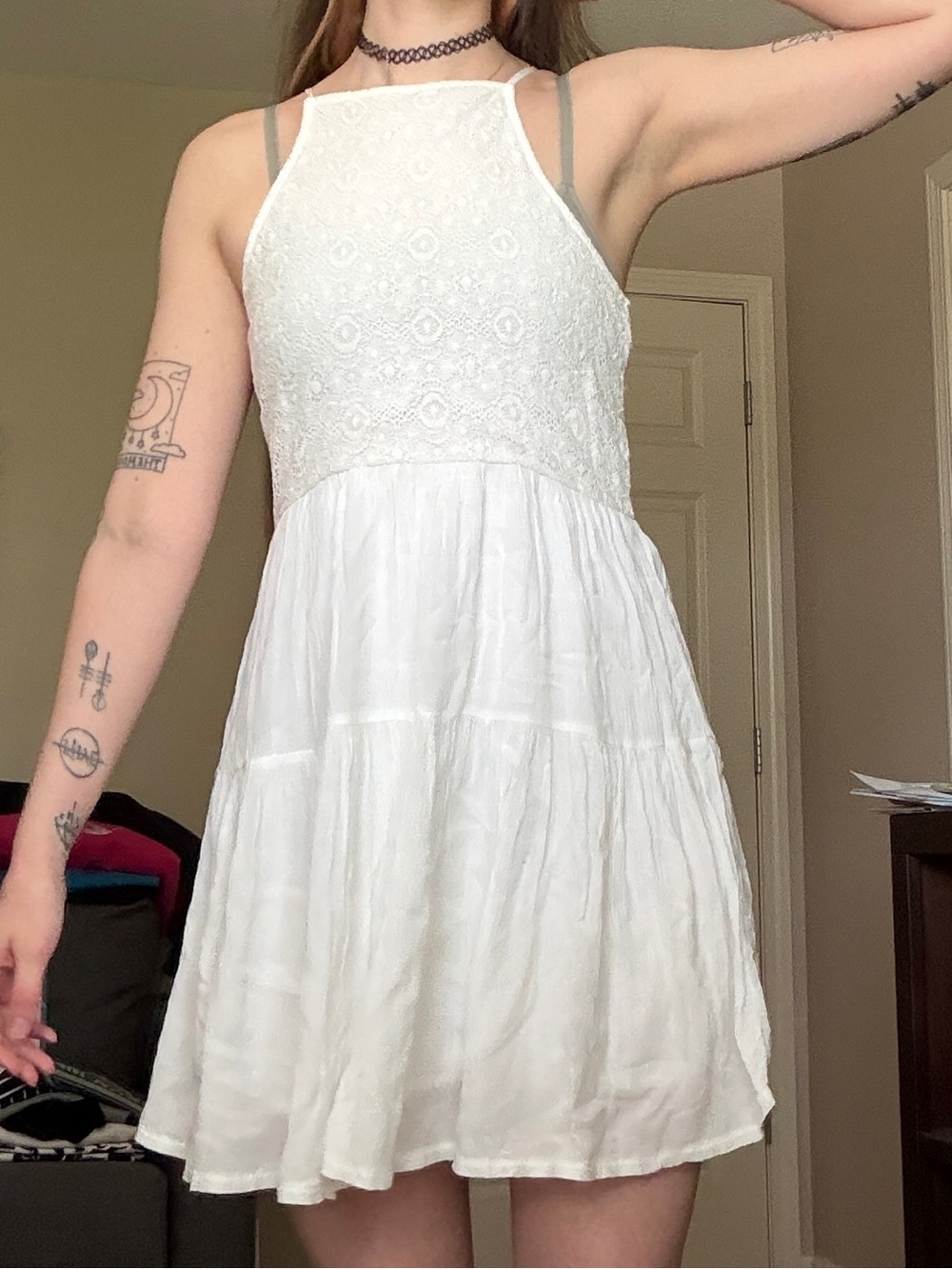 🕊️ White Flowy Dress